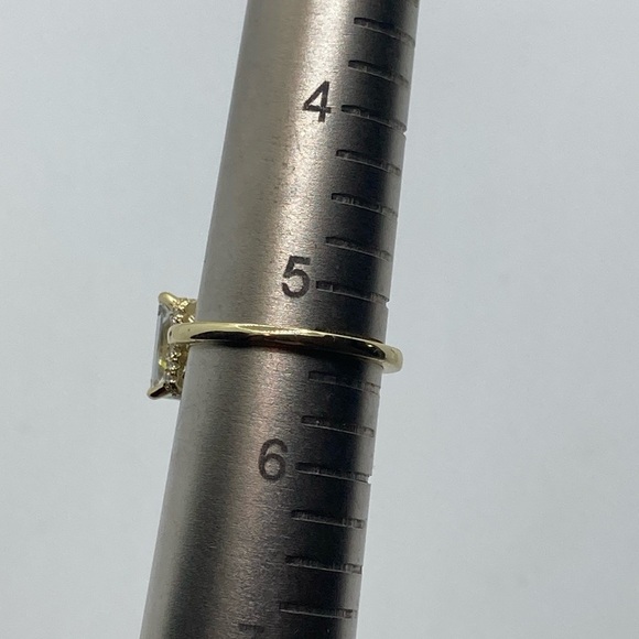 Sterling Silver Gold Plated Emerald Cut Cz Ring Sz 5.25 - Picture 9 of 9